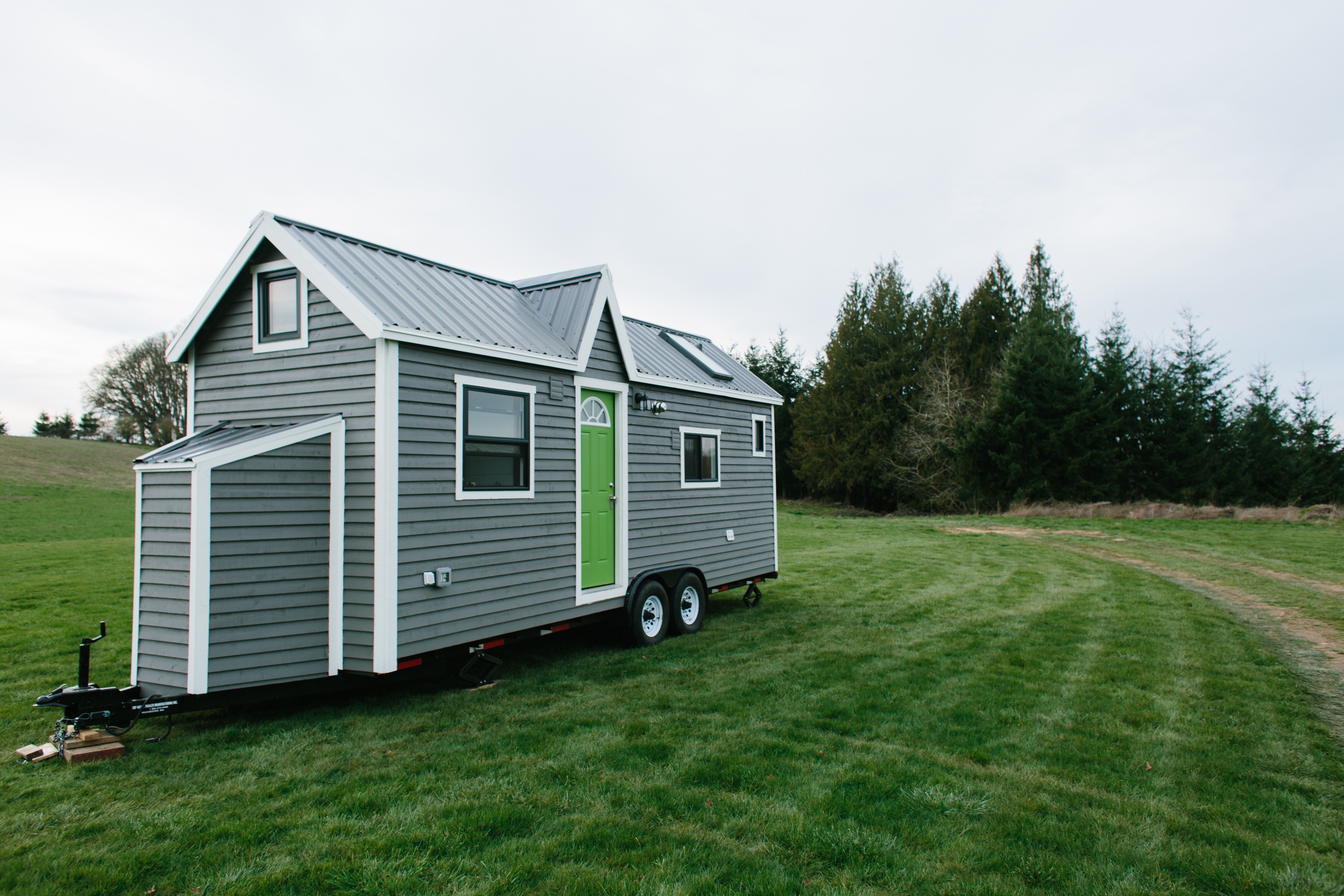 What Modern Tiny House Living Looks Like in a Digital World