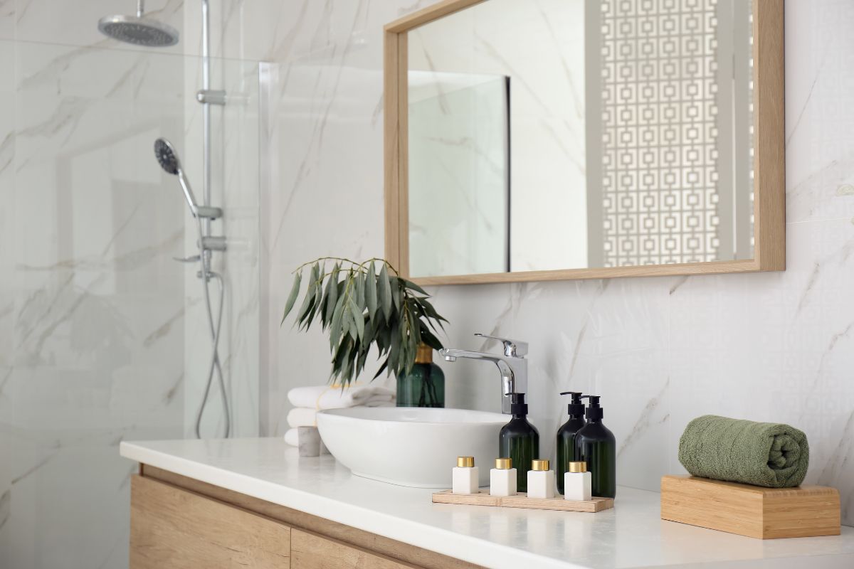 Tiny Home Space Saving Bathroom: Ultimate Smart Design Hacks