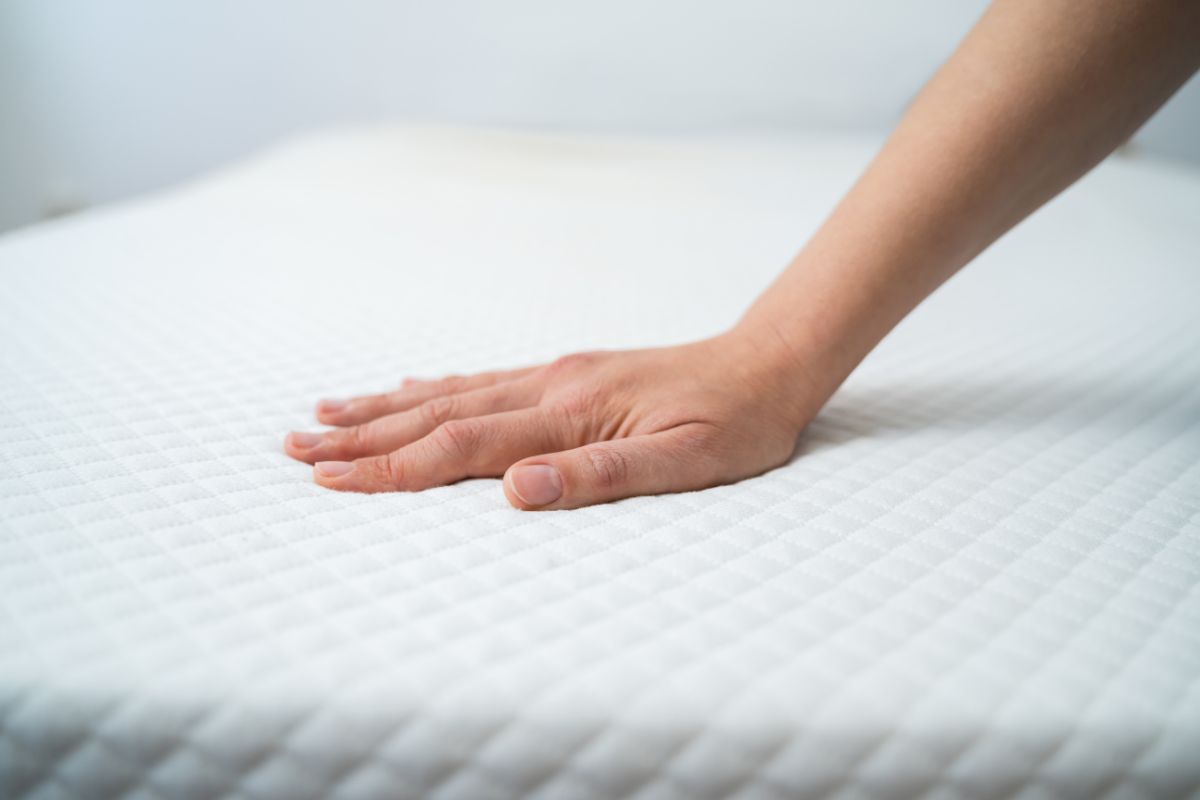 What Award-Winning Mattresses Are Best for Small Living Spaces