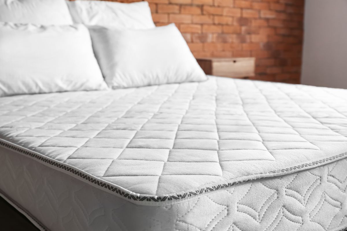 What Cooling Features Should Your Tiny Home Mattress Have