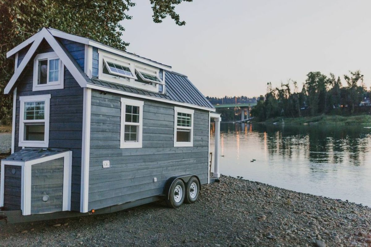 Cost Breakdown: Buying vs. Building a Tiny House