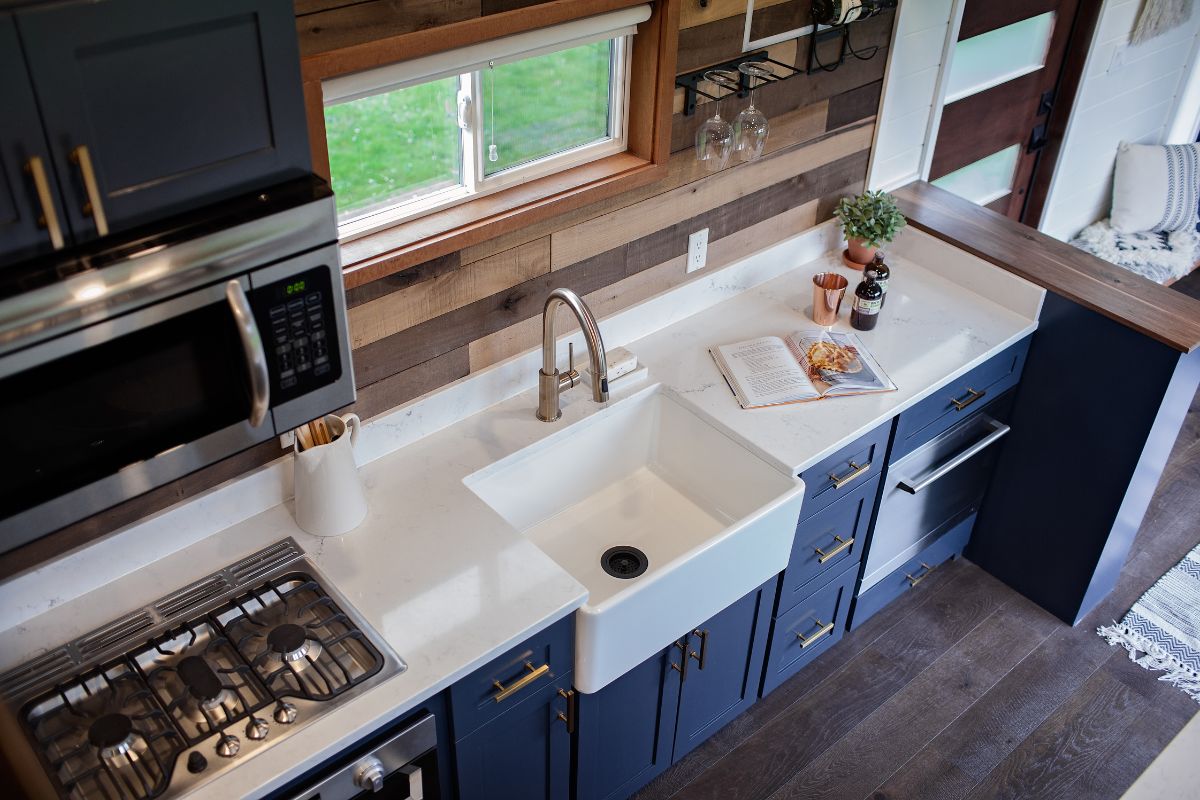Why Compact Plumbing Tools Are Essential for Tiny House Installations