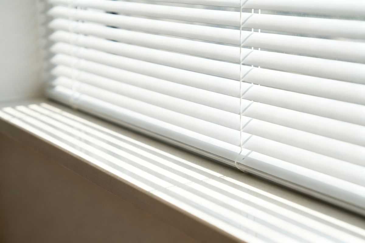 Window Blinds Cleaning and Maintenance Care Tips